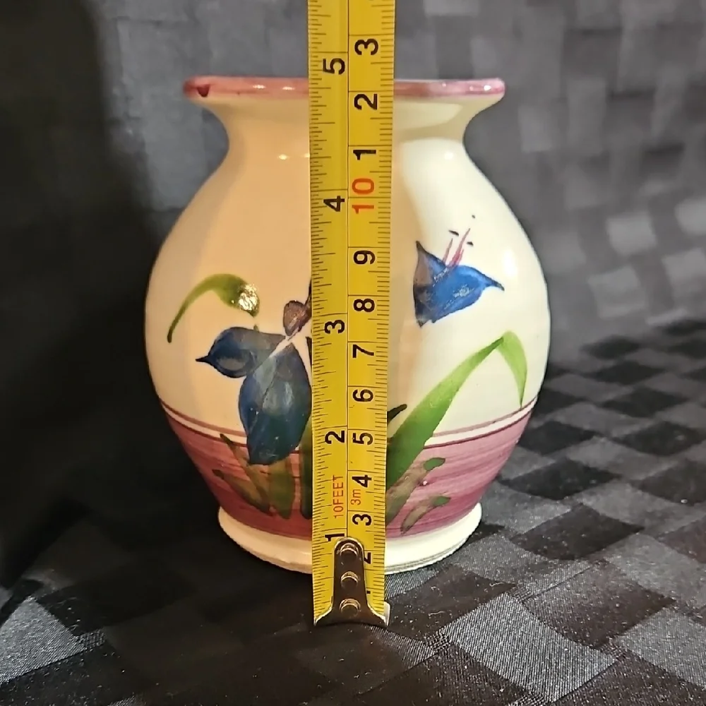 VTG Signed PSS 92 Hand Thrown Studio Art Pottery Irises Ceramic Bud Vase